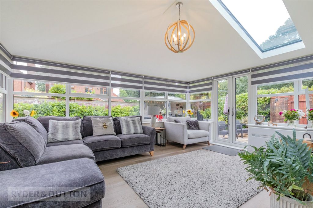 Property photo 3 of 31 Orangery