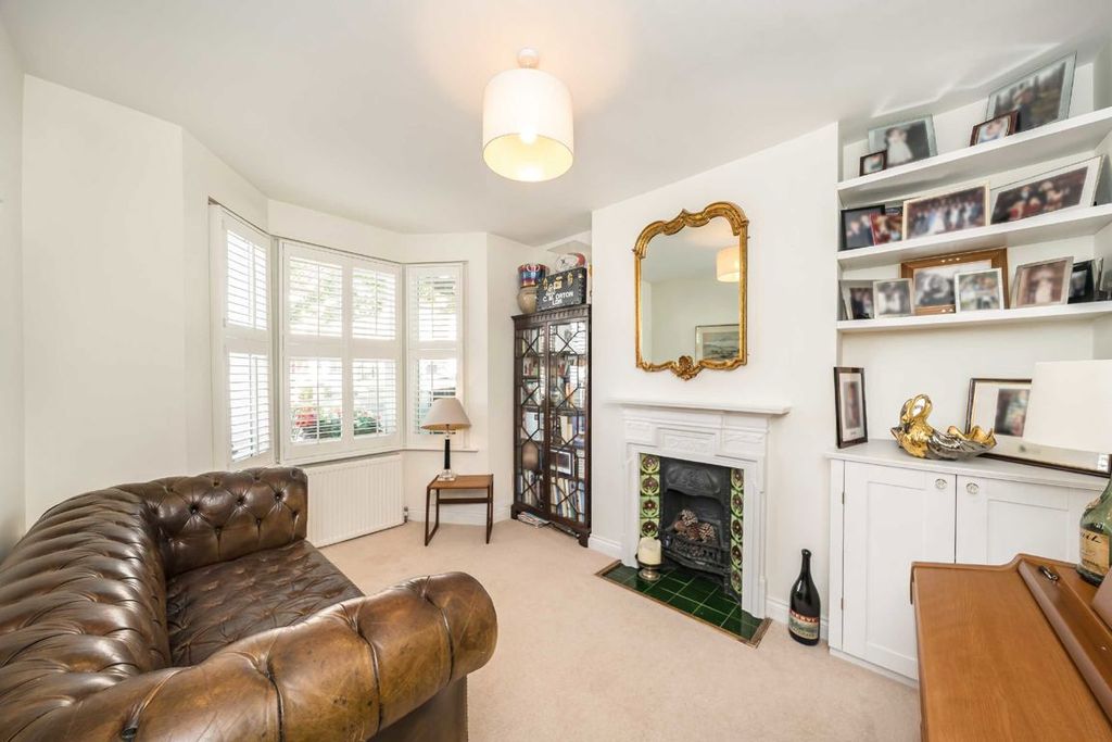 Property photo 3 of 8