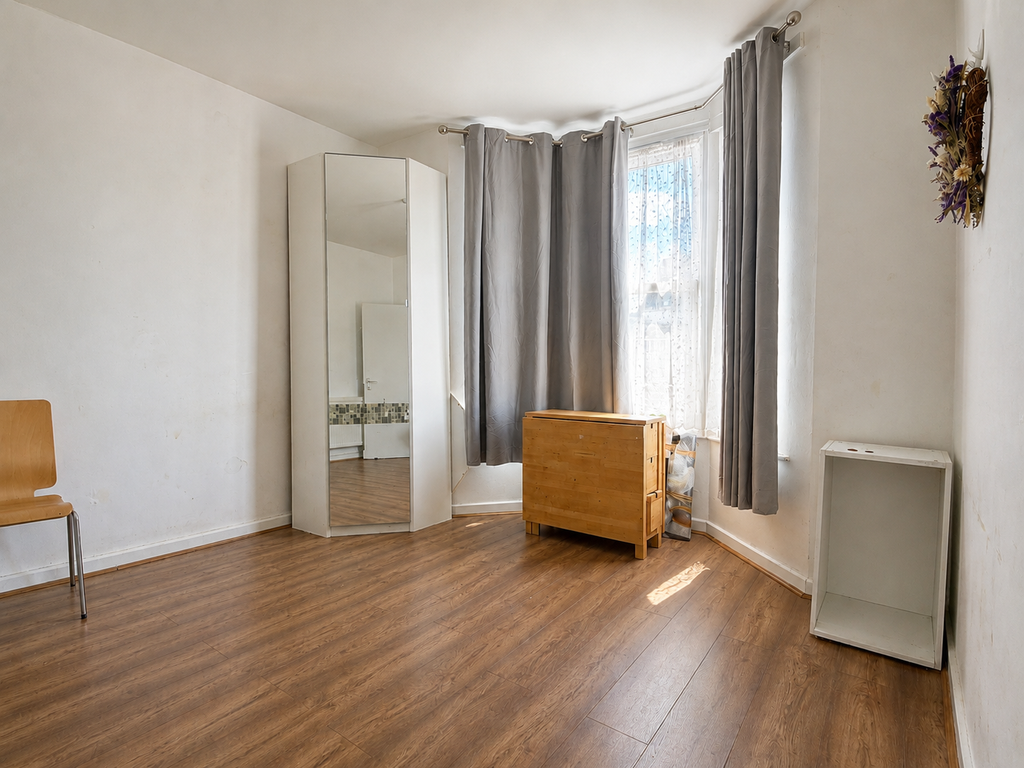 Property photo 1 of 3
