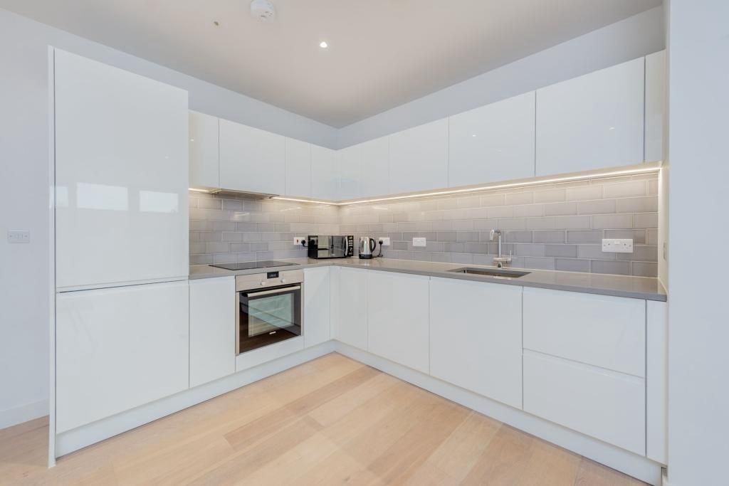 Property photo 2 of 18 4369822