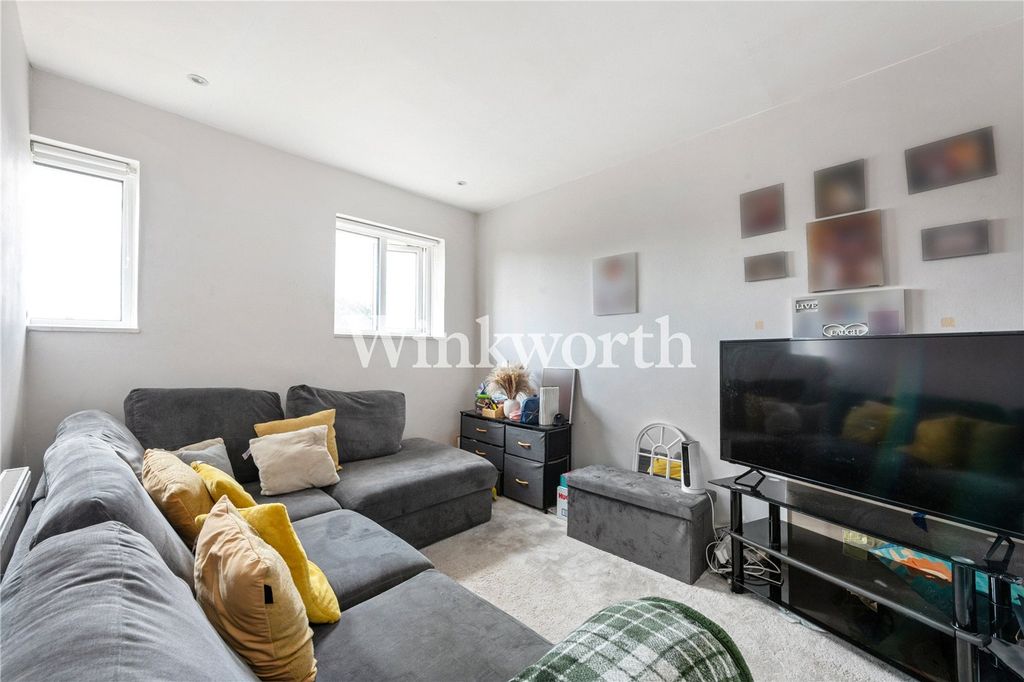 Property photo 1 of 8 Picture No. 28