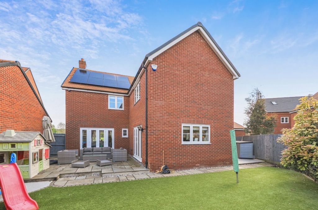 Property photo 3 of 20