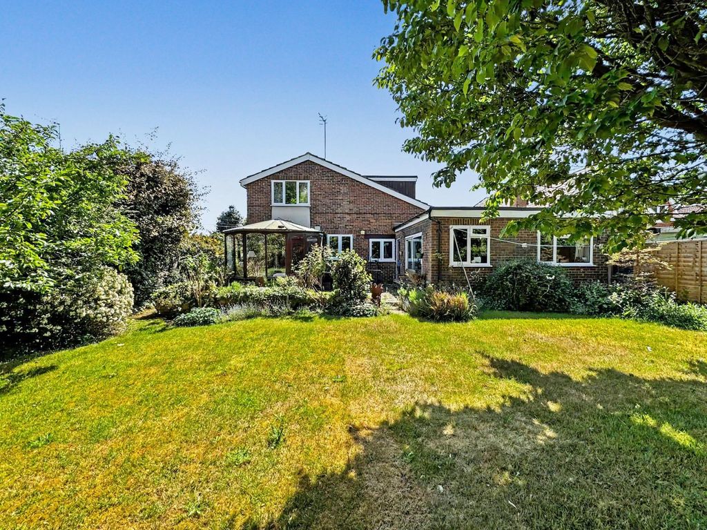 Property photo 2 of 18 Picture No. 38