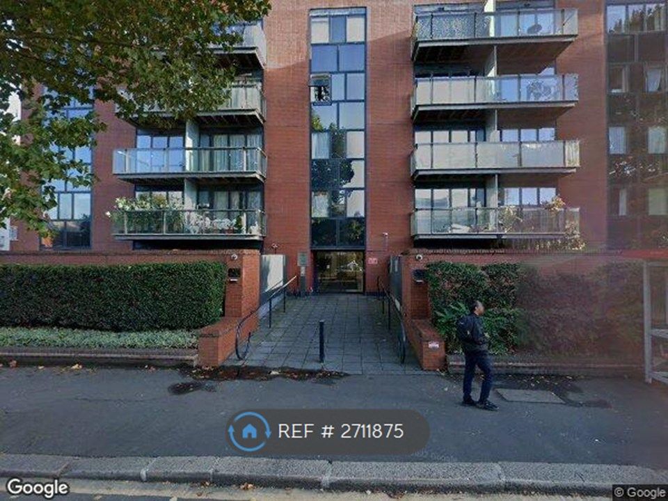 Property photo 1 of 17 Main Entrance