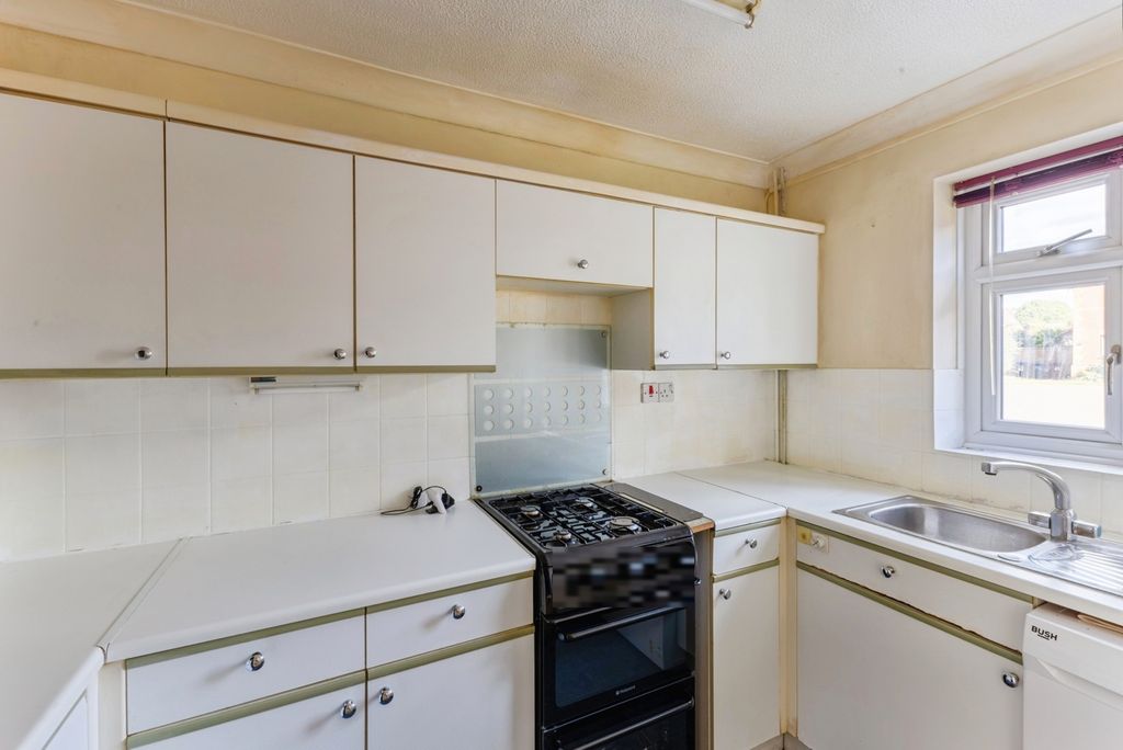 Property photo 3 of 13 Pbox-Img.Jpg