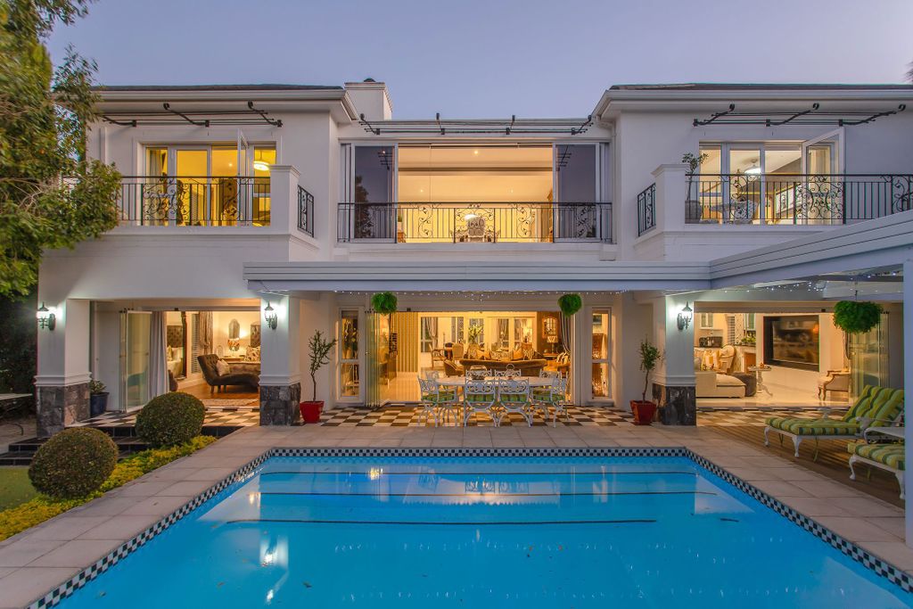 Property photo 1 of 40 Vlv1709092