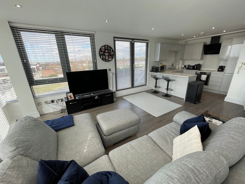 Property photo 1 of 15