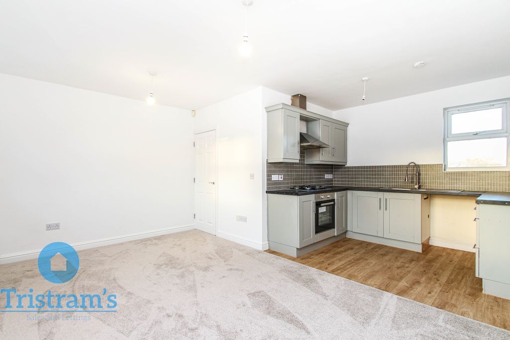 Property photo 3 of 17 Img_8489