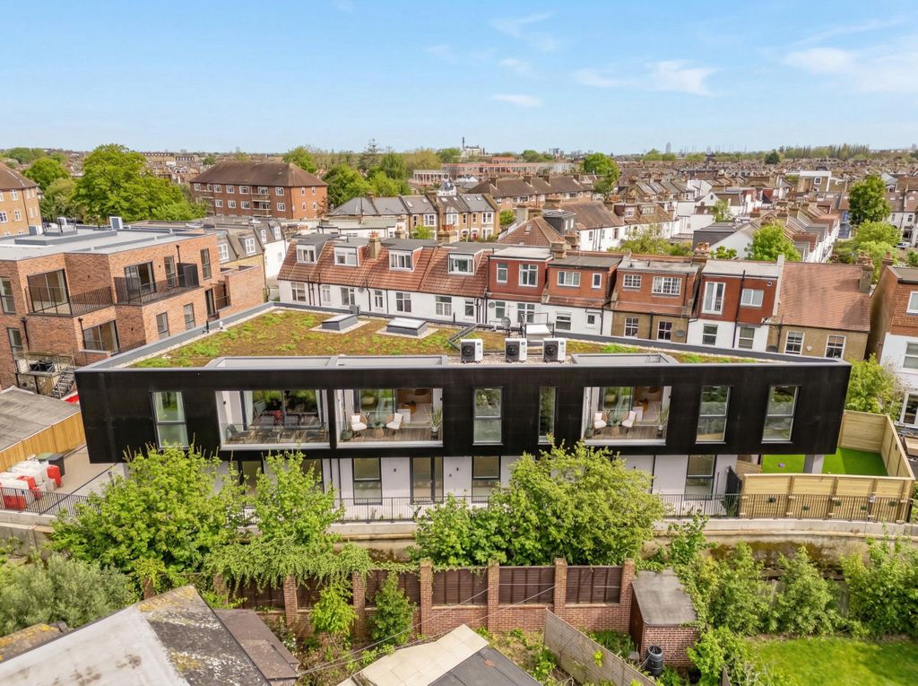 Property photo 2 of 11 Image