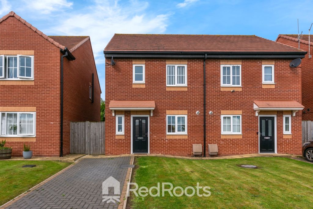 Property photo 1 of 31 5158421