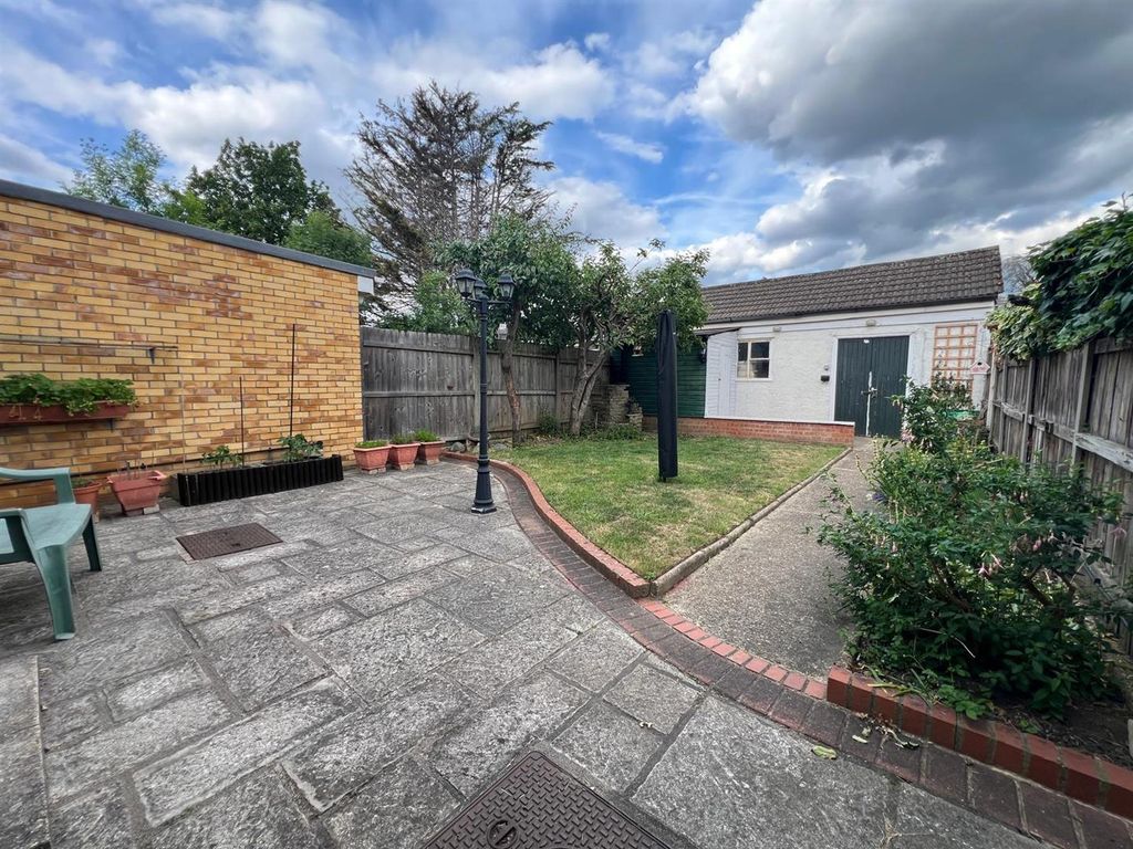 Property photo 2 of 16 02.Jpg