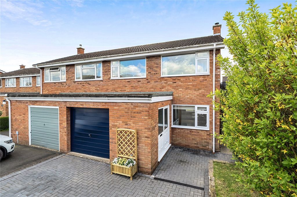 Property photo 1 of 25 Picture No. 13