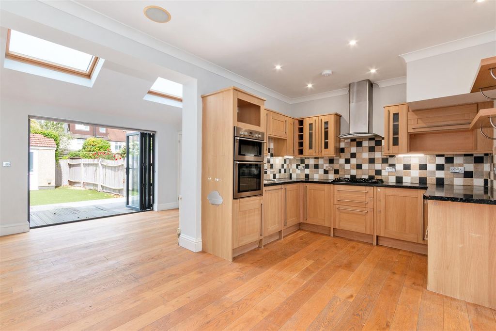 Property photo 2 of 13 Kitchen