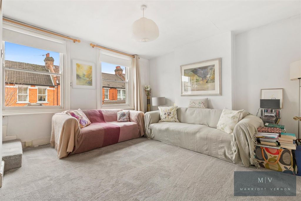 Property photo 2 of 10 Addiscombe Court Road 67 F2 MV-1.Jpg