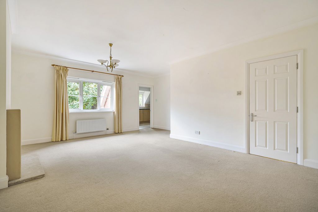 Property photo 2 of 21 Picture No. 37