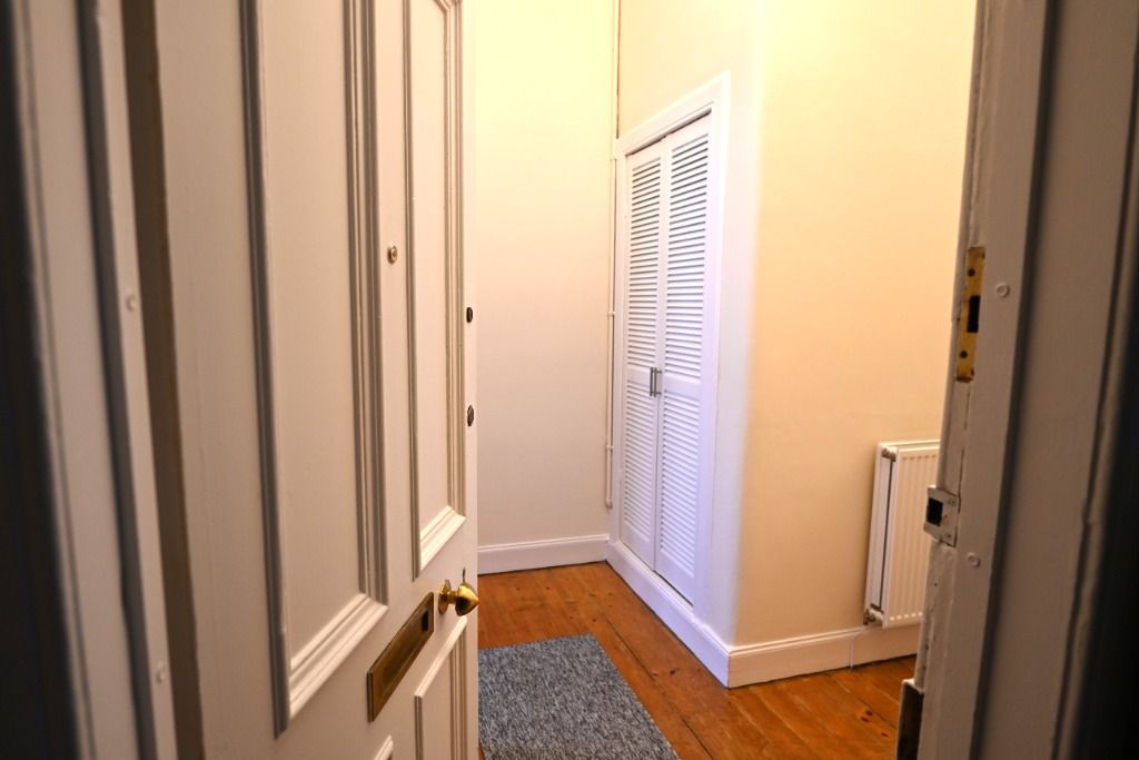 Property photo 3 of 14 Photo 3