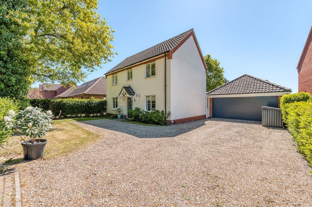 Property photo 1 of 23