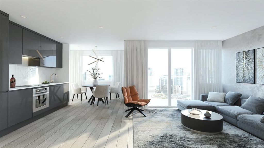 Property photo 1 of 4