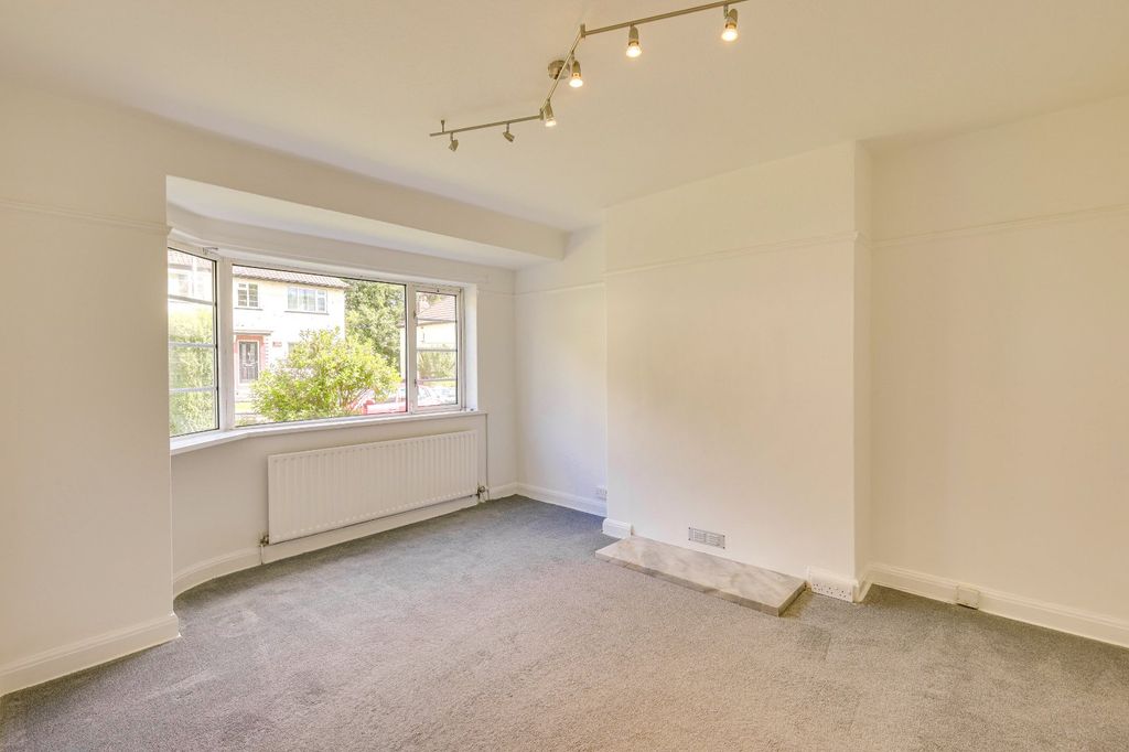 Property photo 2 of 16 Picture No. 20