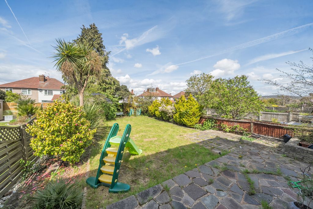 Property photo 3 of 16 1438156-6-69E0d30...