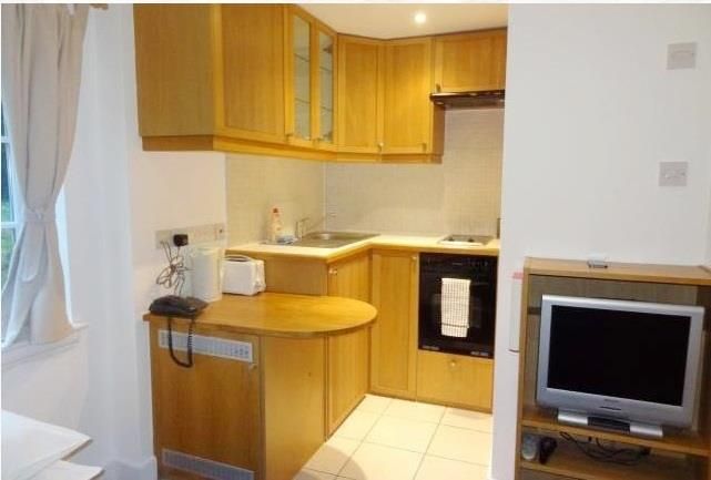 Property photo 3 of 7 Kitchen