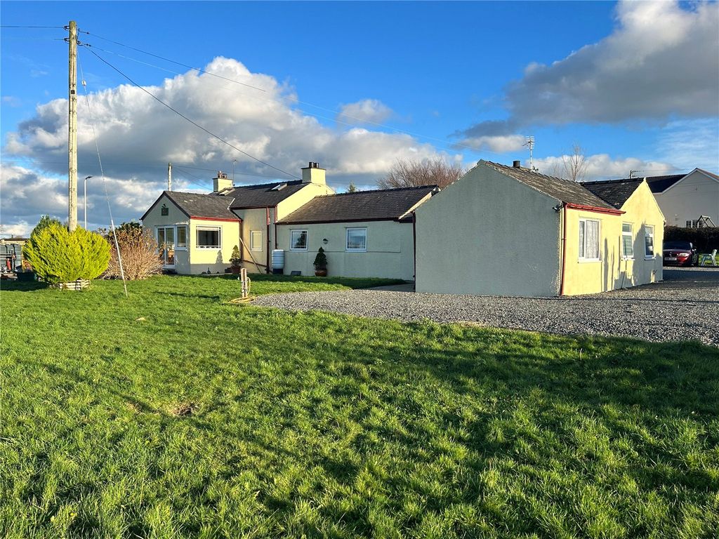 Property photo 2 of 29 Picture No. 27
