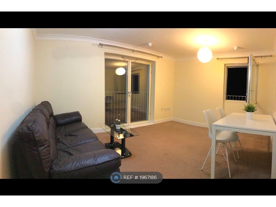 Property photo 2 of 31