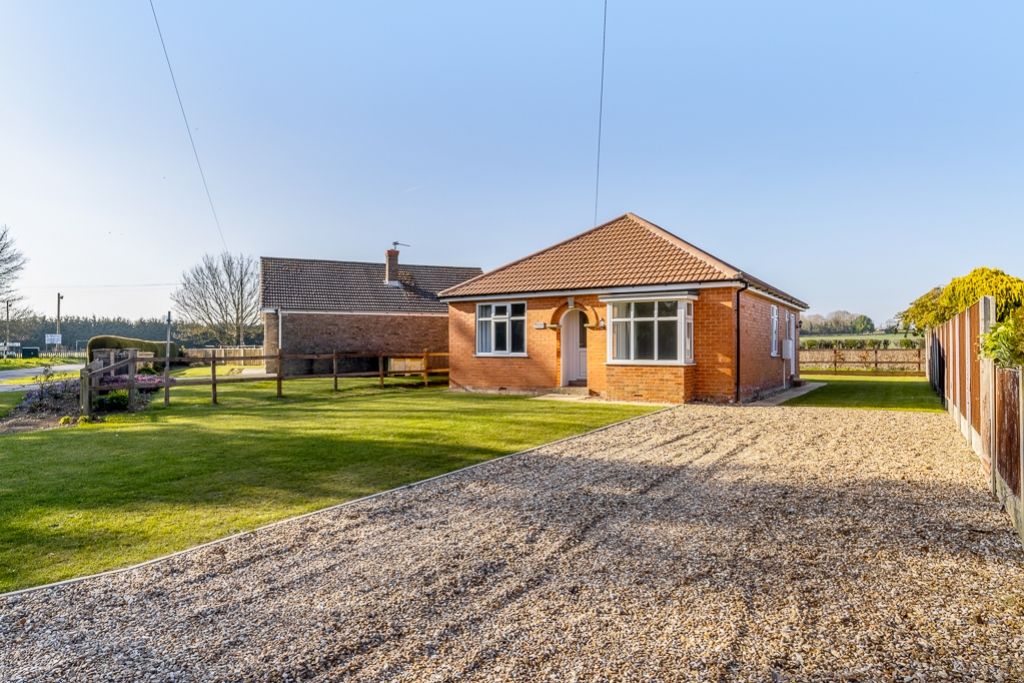 Property photo 1 of 17 Church Corner Fieldside (Mareham-Le-Fen)-4