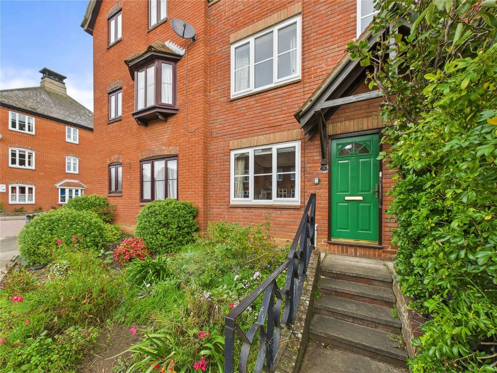 Property photo 2 of 18 Picture No. 34