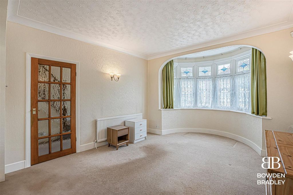 Property photo 3 of 18 A7_03151-Hdr.Jpg