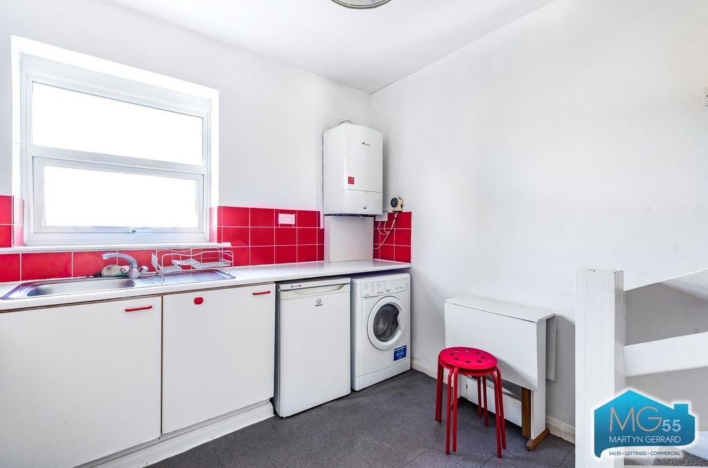 Property photo 3 of 11 Picture No. 16