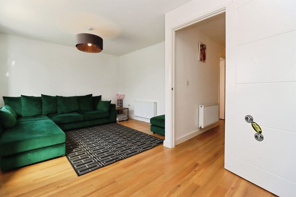 Property photo 3 of 20