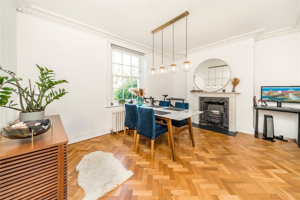 Property photo 3 of 12 Dining Room