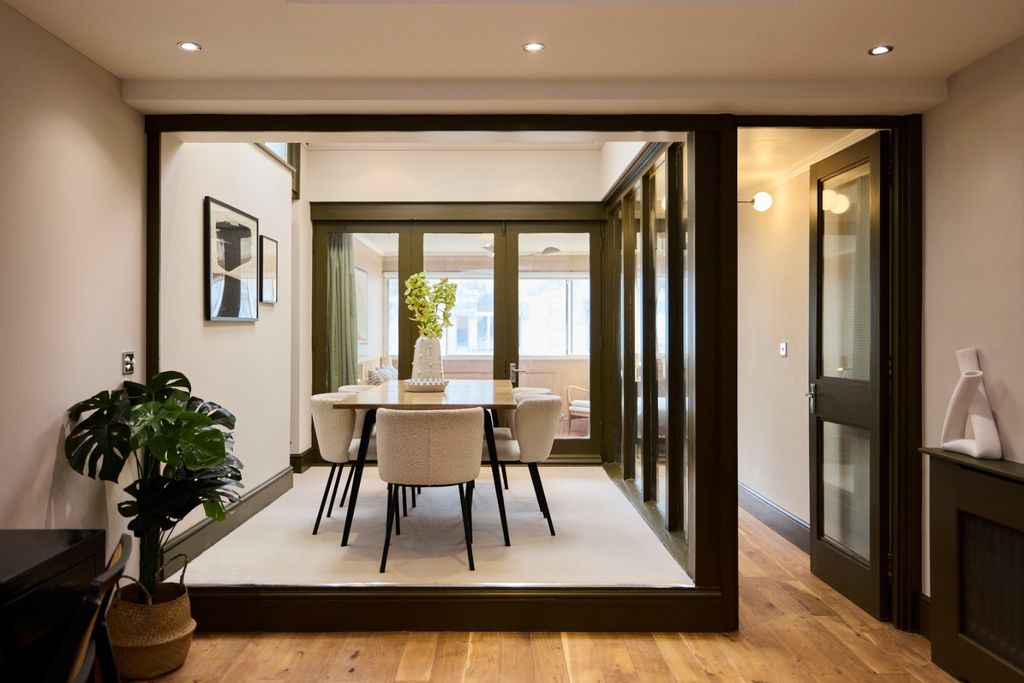 Property photo 2 of 29