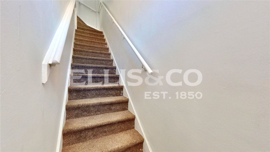 Property photo 2 of 19 Picture No. 05