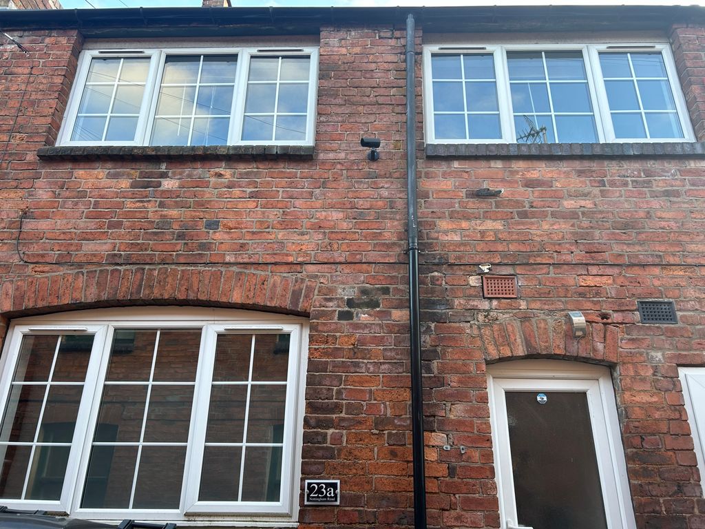 Property photo 1 of 7 Front