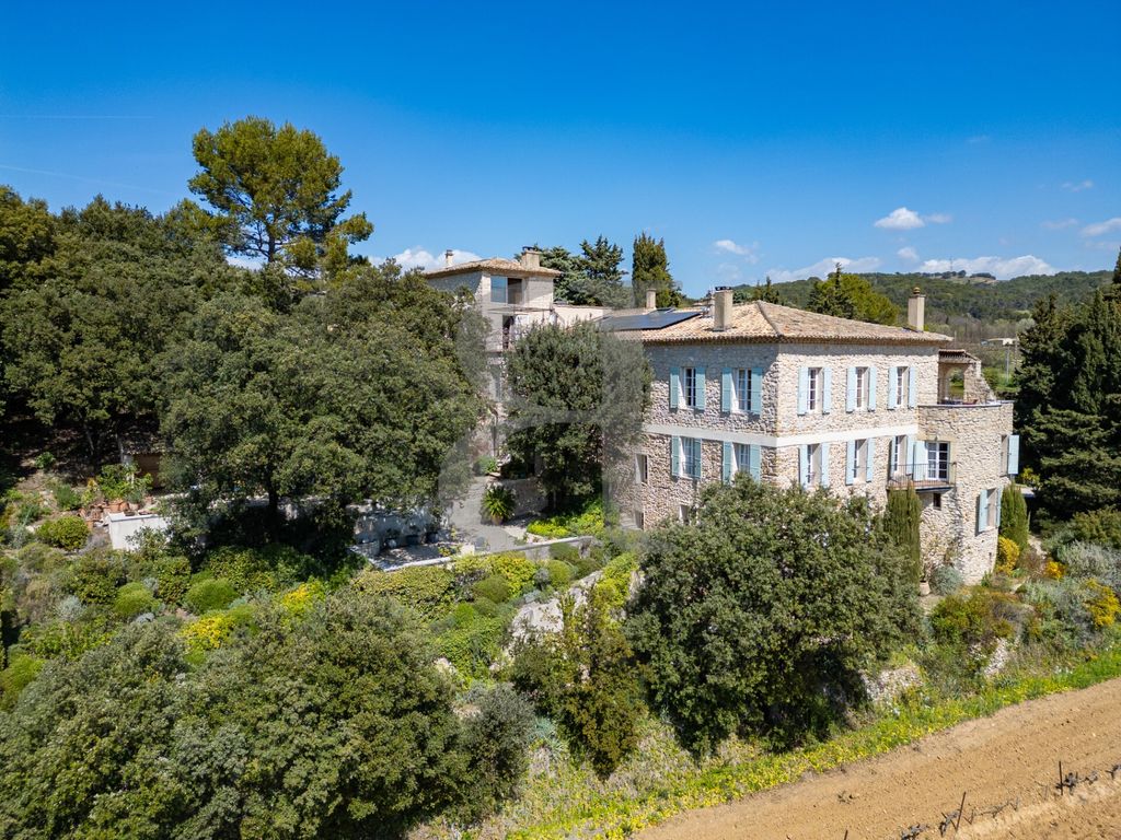 Property photo 1 of 25