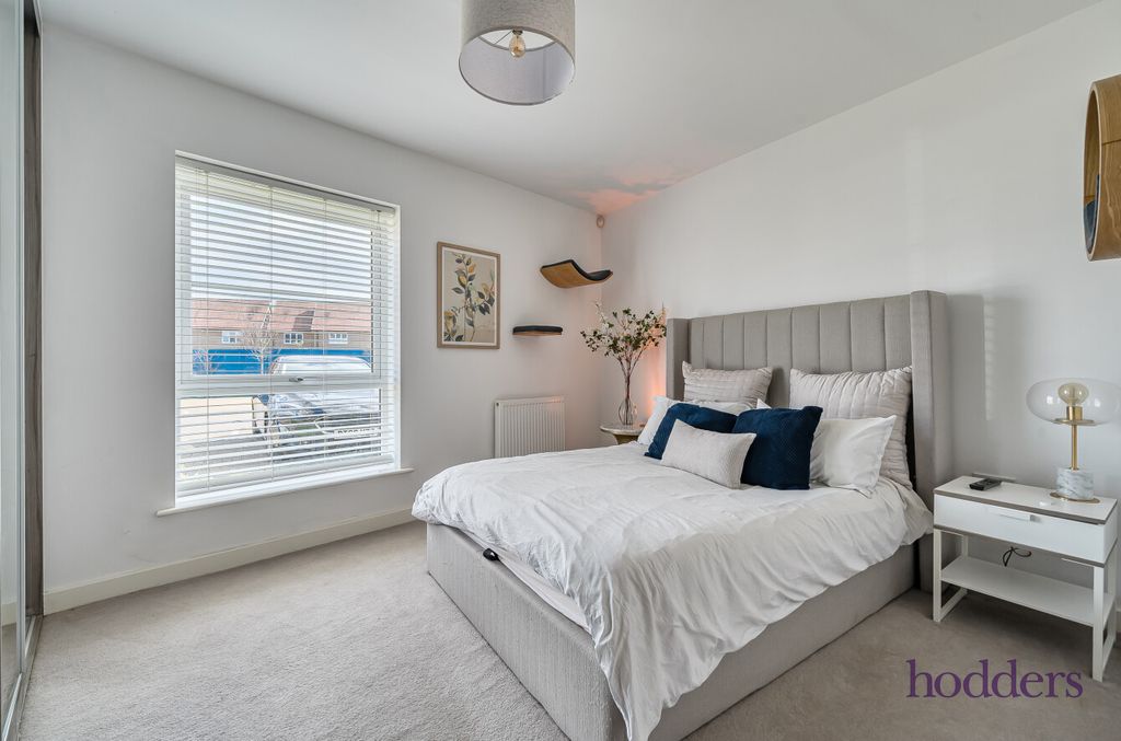 Additional image 12 of 1 bed flat for saleKennett Lane, Chertsey, Surrey KT16