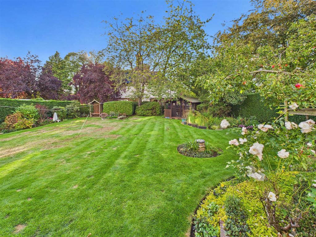 Property photo 3 of 19 Outside