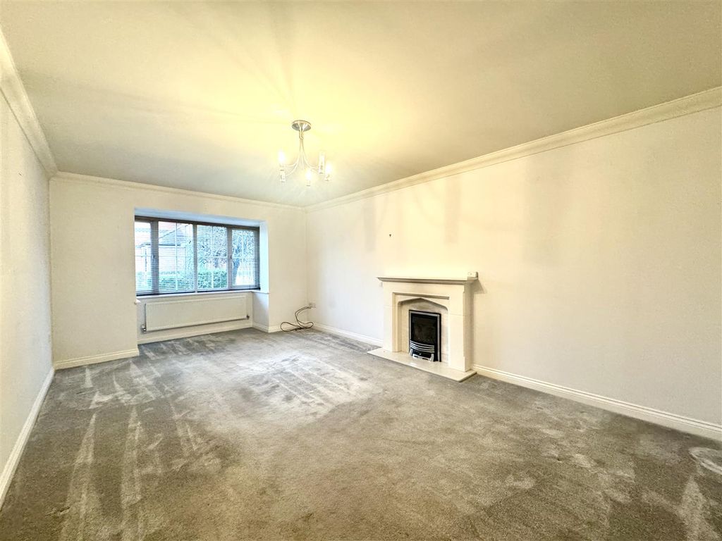 Property photo 2 of 30