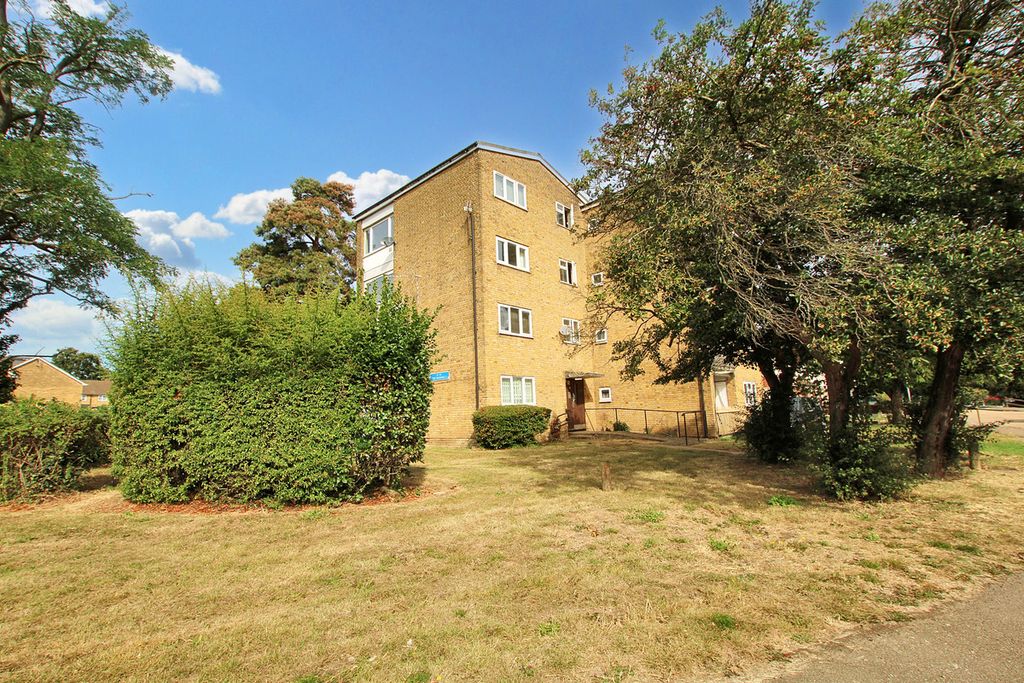 Property photo 1 of 8