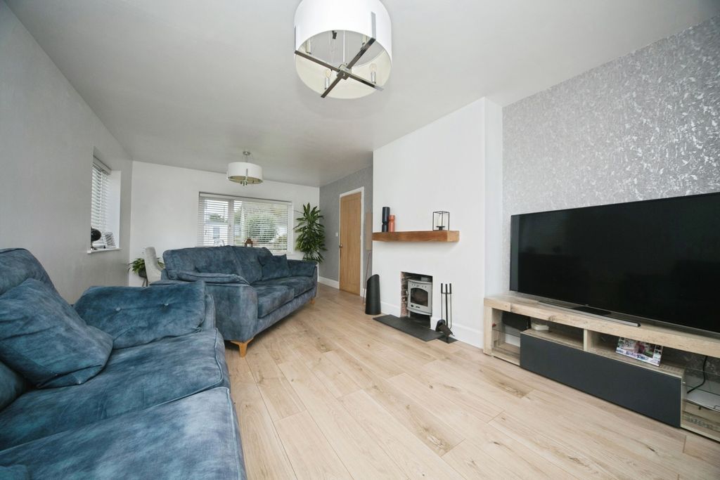 Property photo 3 of 44 Photo