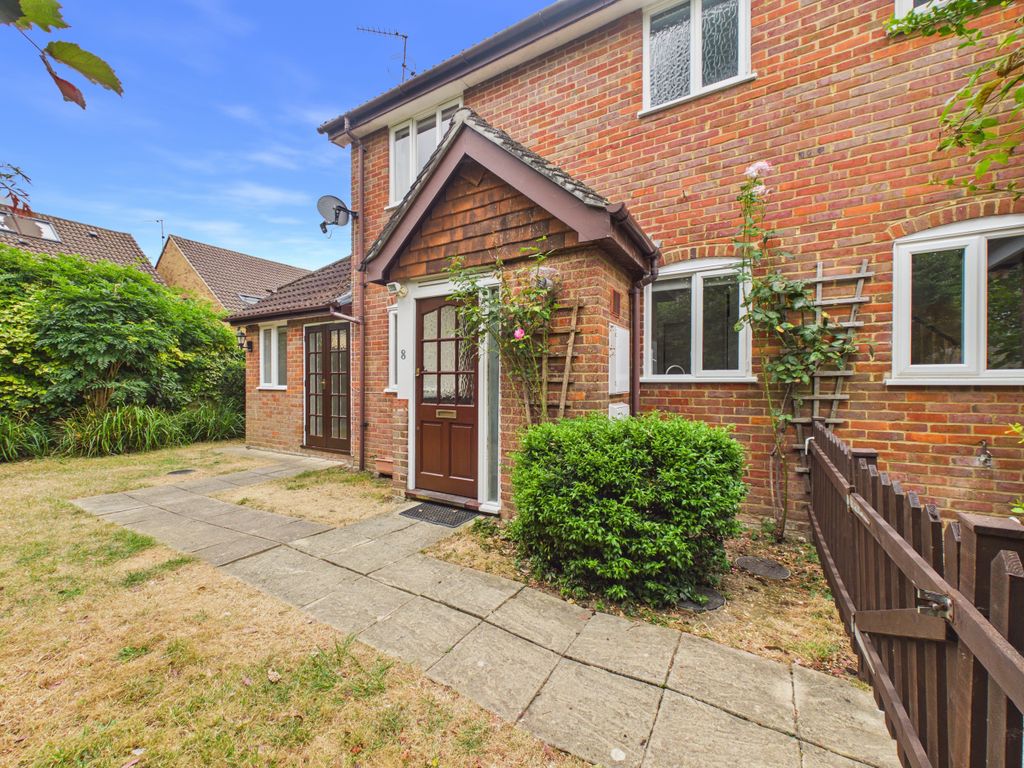 Property photo 1 of 13 Cam01984G0-Pr0646-Still017