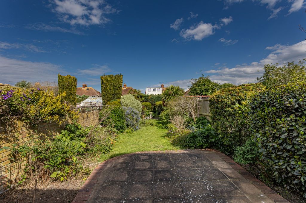 Property photo 3 of 14 Picture 3