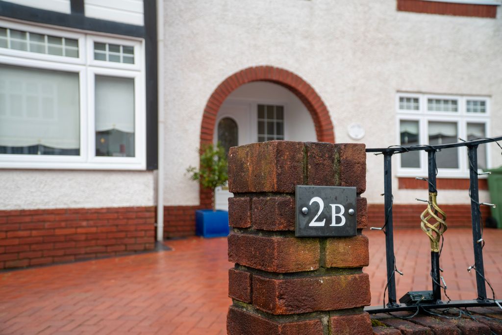 Property photo 3 of 88