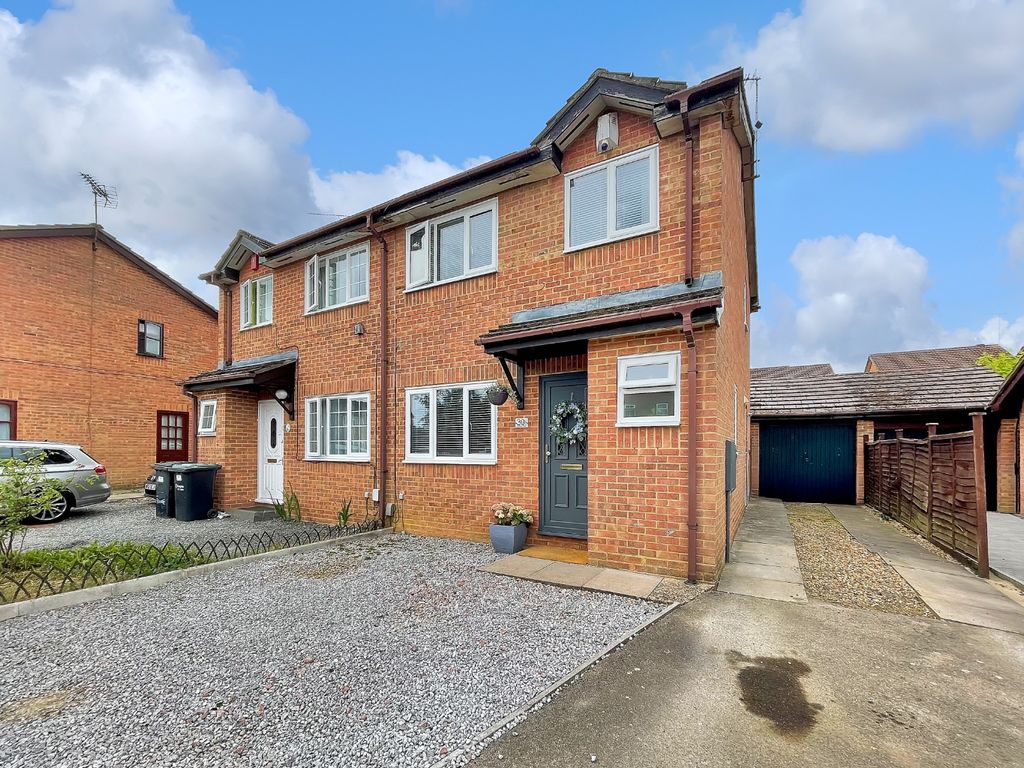 Property photo 1 of 10 4285981