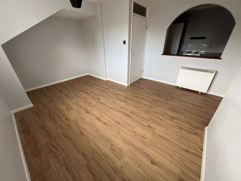 Property photo 2 of 12 Photo 1