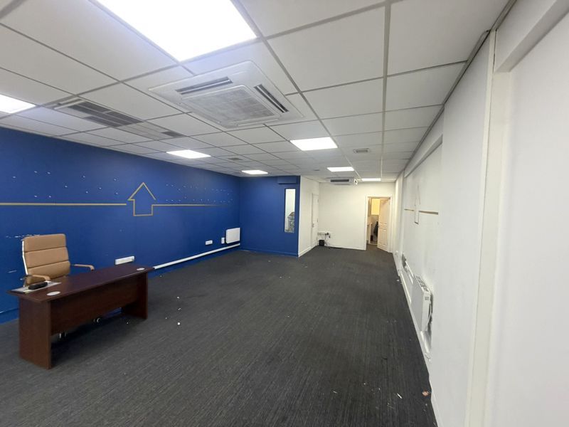 Property photo 2 of 7 Photo 4