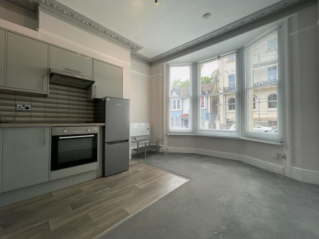 Property photo 1 of 8 4629690