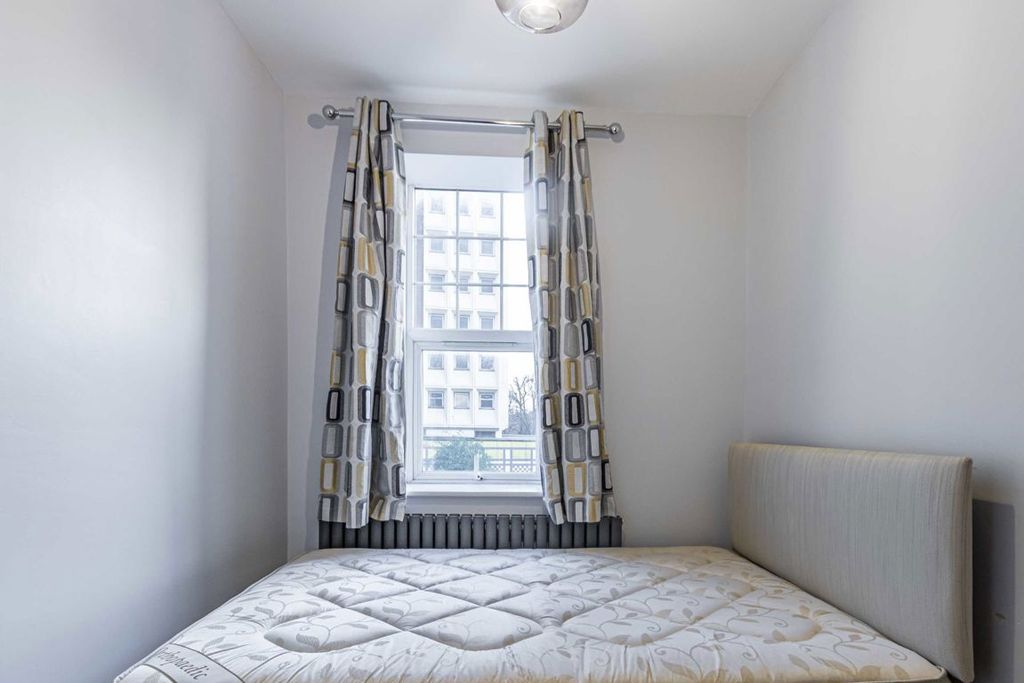 Property photo 3 of 3